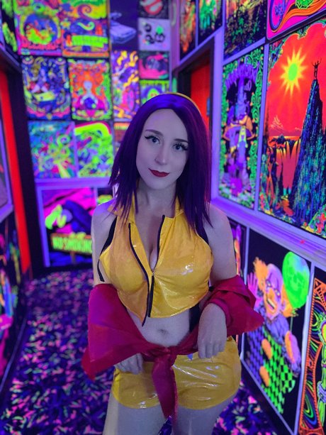 Maddie Reznor model high quality pics