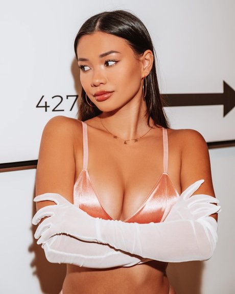 Meilani Kalei erotic star image