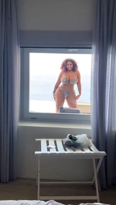 Shadee Monique pornstar beautiful img