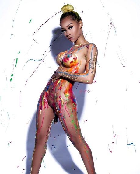 YooItsChill sex pornstar picture