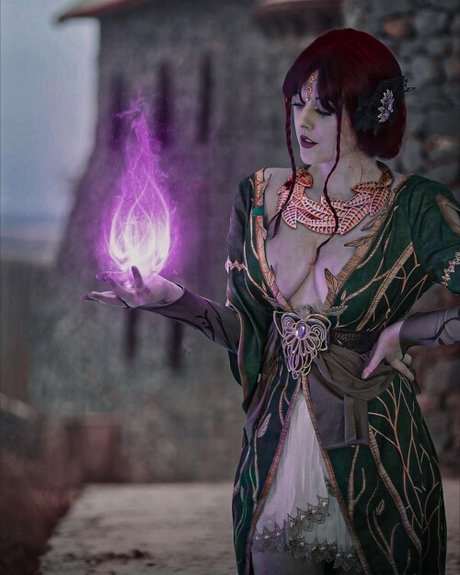 Juicyiris adult star img