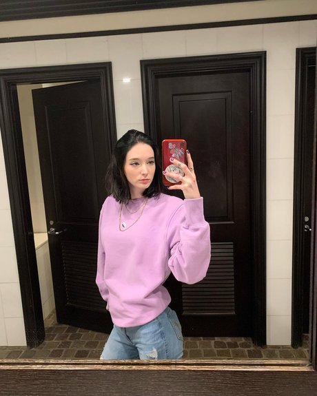 Queen etimy hot pornstar gallery