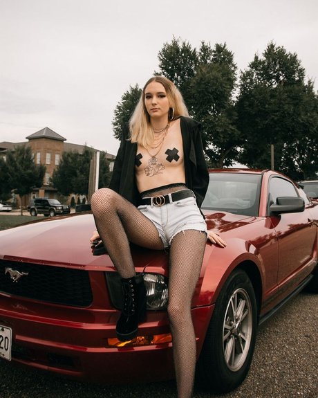 Queen etimy nudes actress photos