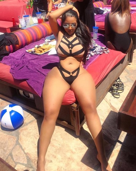 Cynthia Kumar nice model gallery