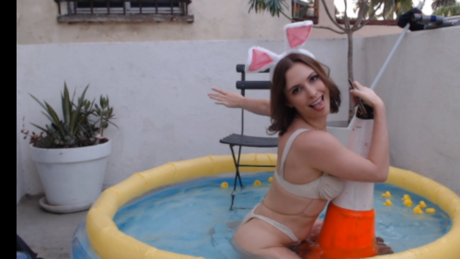 Karina Pennett sexy star photos