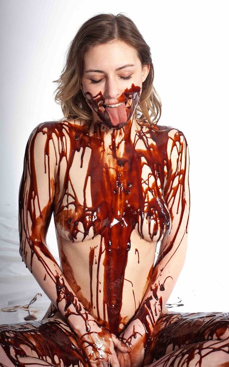 Karina Pennett adult model pictures