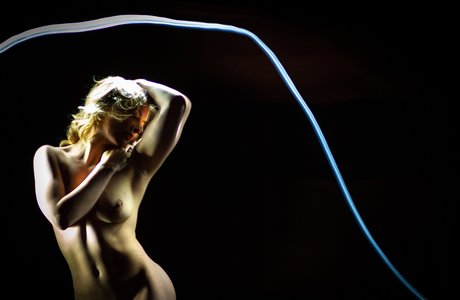 Karina Pennett model nudes photo