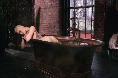 Ksenia Koks_ nudes model image