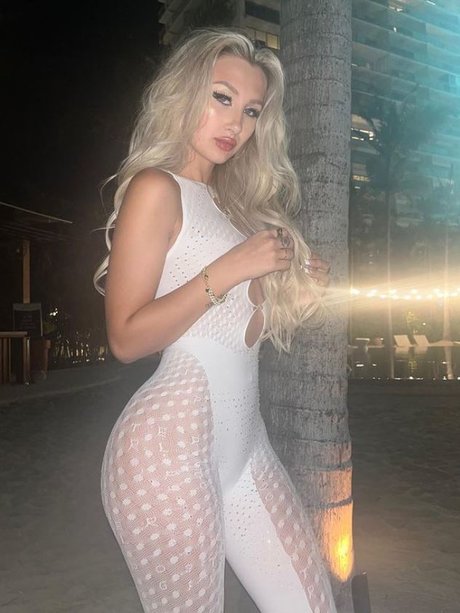 Xomorris art star image