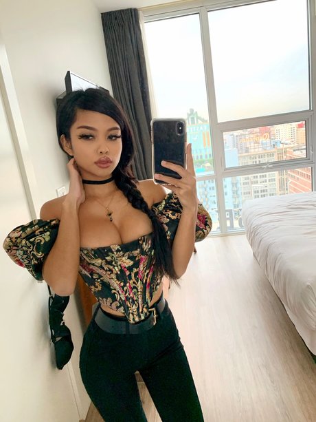 Alyssa Silos model adult photos