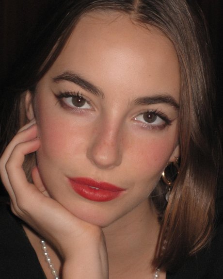 Amelie Manzoli pornstar photo