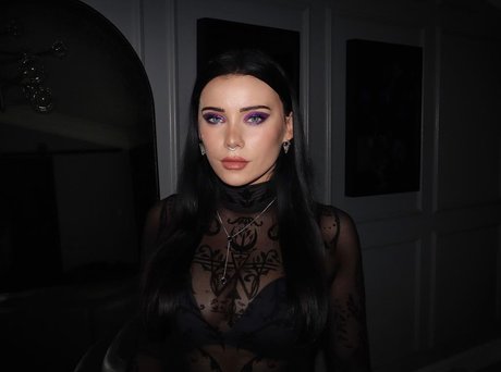 Kathy Schaefer naked model img