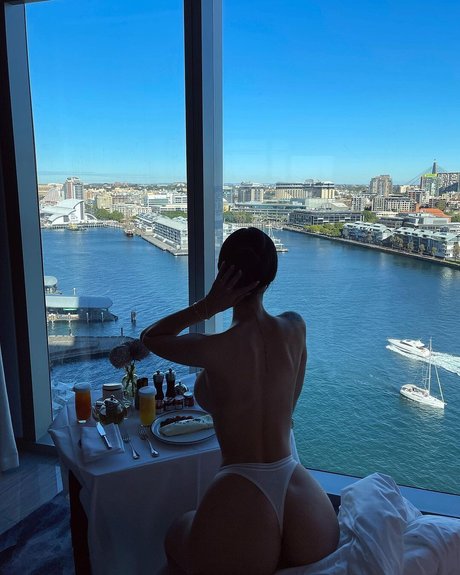 Annelese Milton nudes actress photo