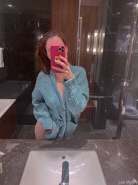 curvy nude onlyfans erotic photos