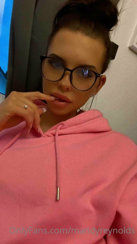 Mandy Reynolds pornstar adult image