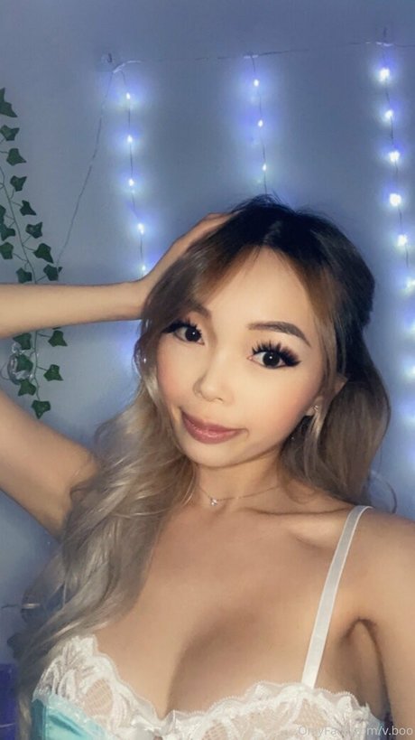 V boo star exclusive pictures