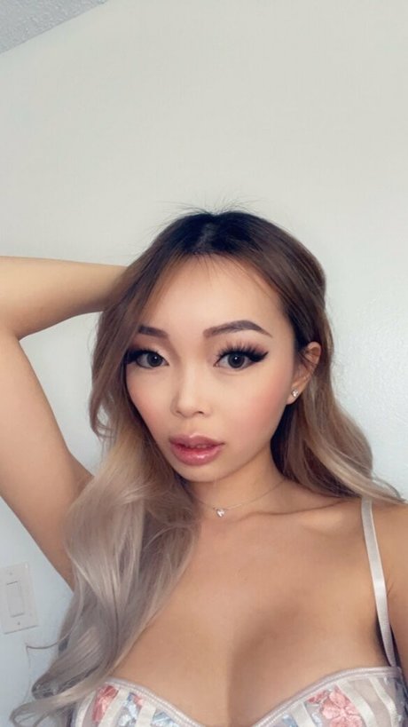 V boo nudes star galleries