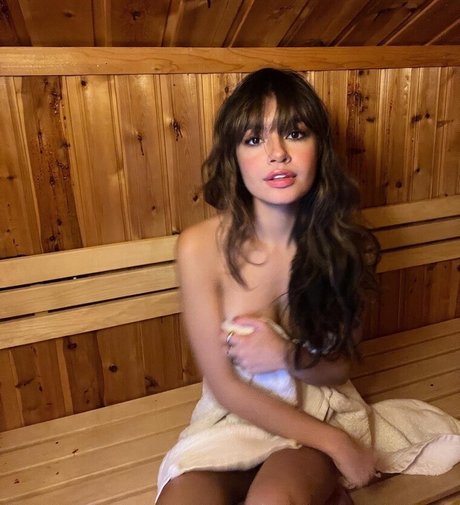 Kayla Carter high quality actress pic