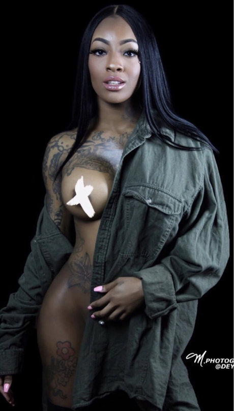 Laurynn Huncho nice model galleries