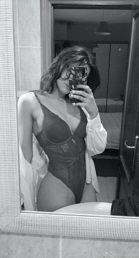 Naydhee star free galleries