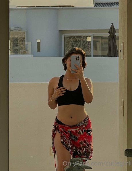 Mariana Castro model pic