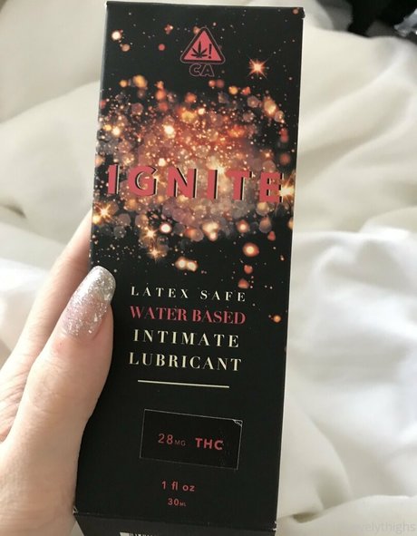 lovelythighs Profile pic