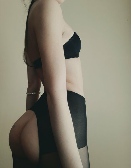 rsweetdoll model high quality image