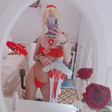 Meraky cosplays model naked photo