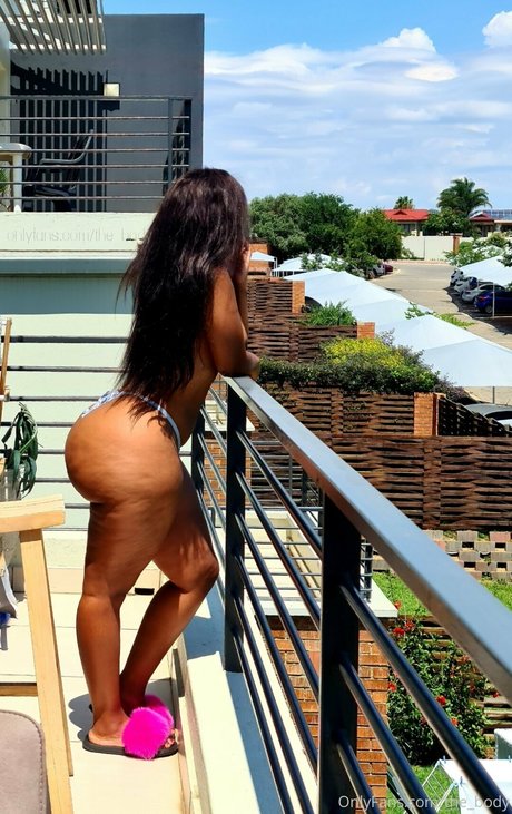 The Body sex actress pics