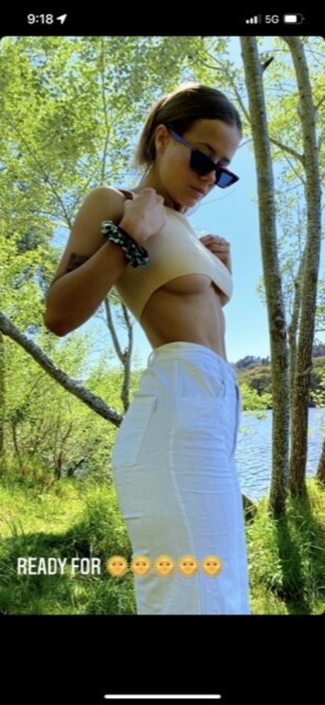 Heidi Mitchell xxx star image