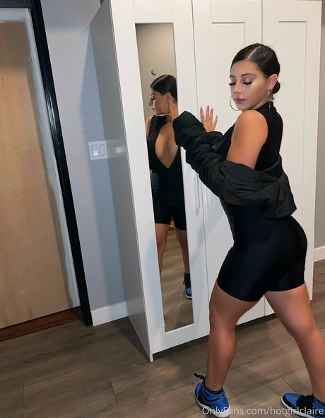 Submissive Skylar hot star pic