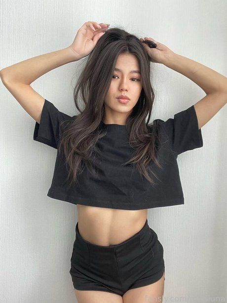 missluna pornstar erotic pics