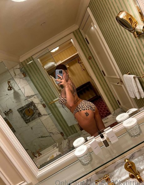 Sp00kytitties model art photo