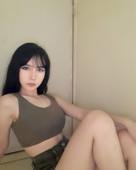 Keli 01 pornstar naked img