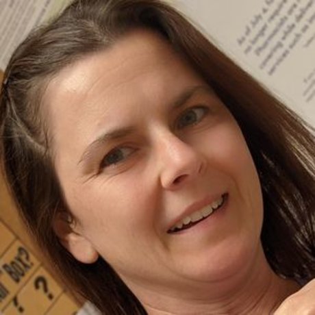 Emma Strawberry art actress pic