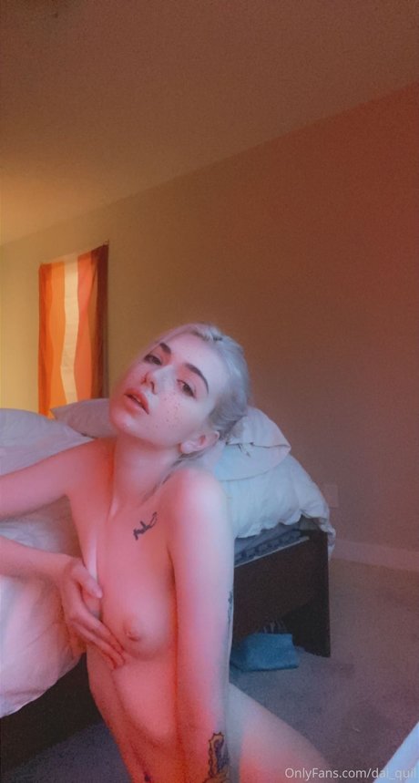 dai quil adult model pictures