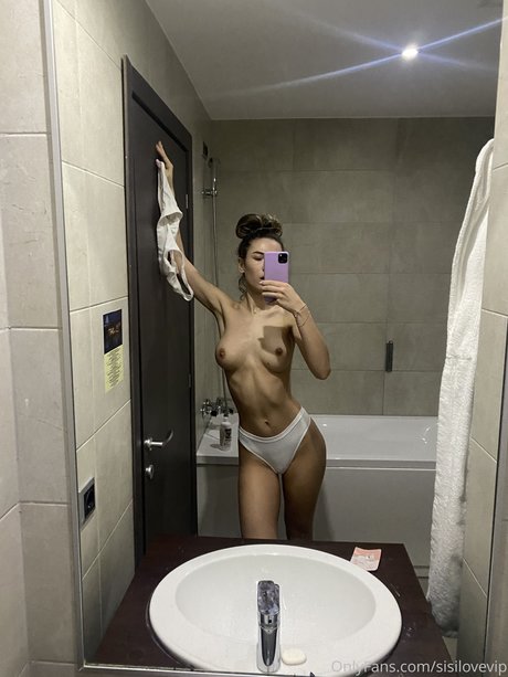 Jennylipps art actress photos