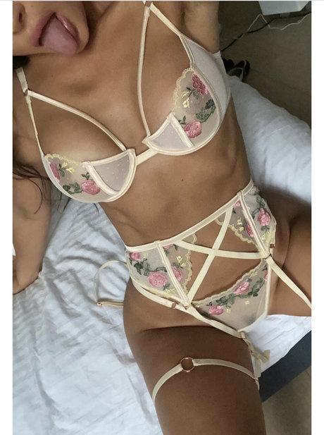 Tereze Kalman free pornstar image