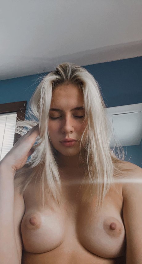 Katbbg star nudes image