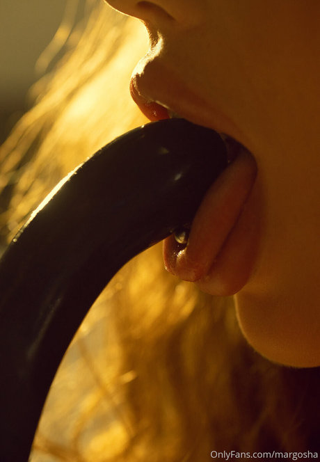 Margosha__22 pretty actress images