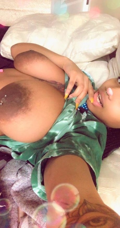 Mikeilaj naked pornstar gallery