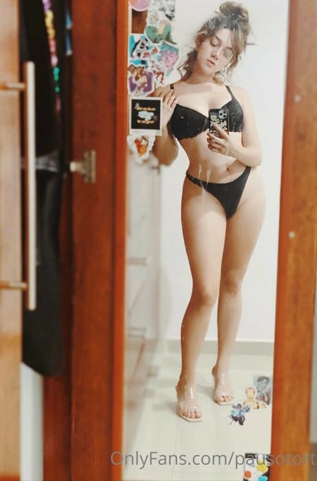 pausotor star naked photo