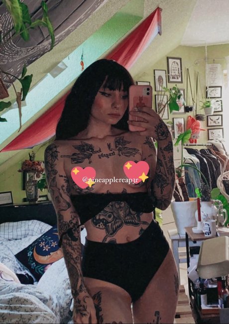 hernamewasloneliness star picture