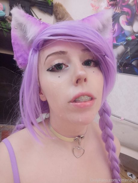 kittenamy model adult picture