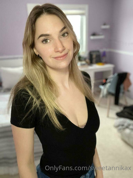 sweetannikax pornstar top images