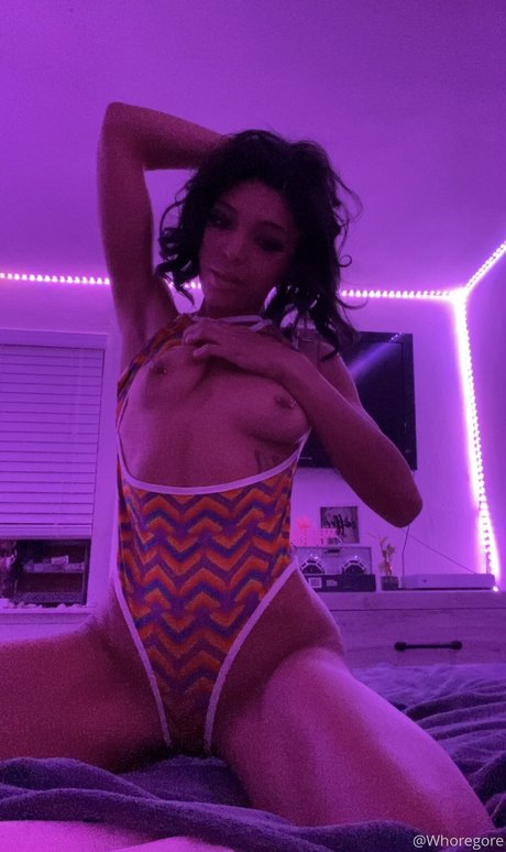 WhoreGore pretty model picture