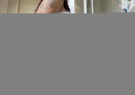 Lynbelieve beautiful actress pic