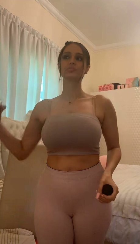 Lana rose naked model img