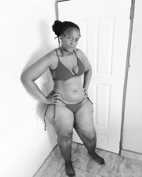 GalCraze pornstar erotic pictures