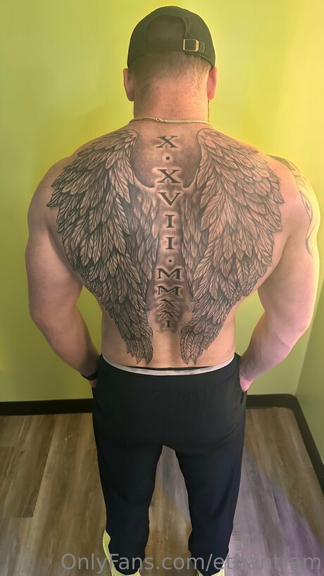 Bigdaddygrif model xxx images